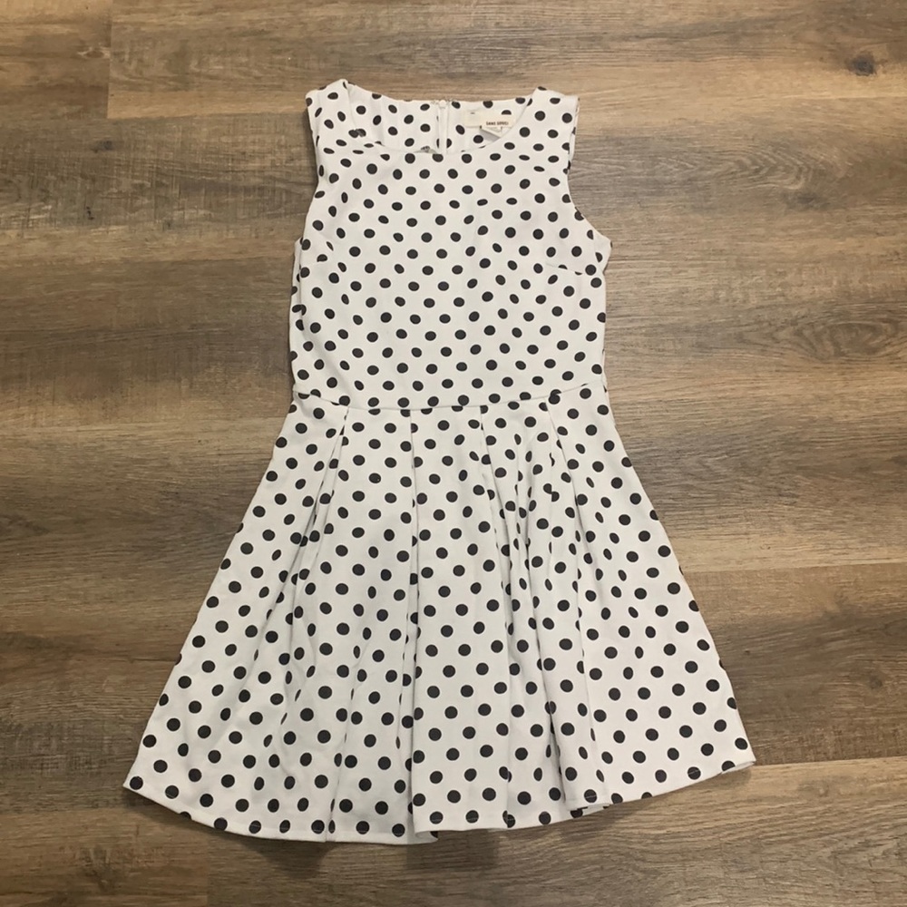 Sans Souci Skater Dress White with Black Polkadots Size Medium